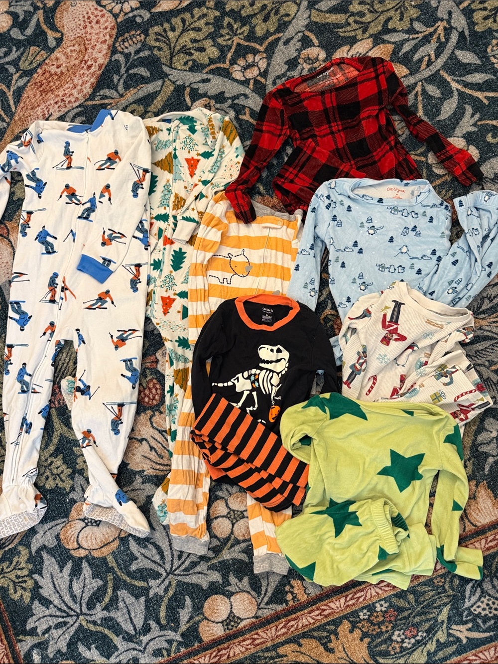 LOT BUNDLE Print Kids 8 pajama sets